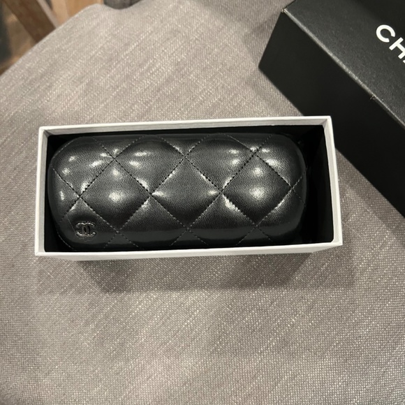 new Chanel sunglasses - Picture 5 of 6